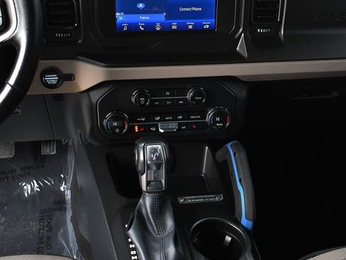 Used 2023 Ford Bronco Wildtrak image 20