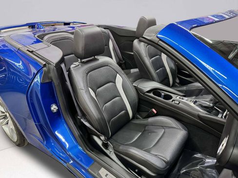 Used 2017 Chevrolet Camaro LT RWD image 43