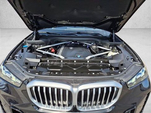 Used 2026 BMW X5 sDrive40i w/ M Sport Package RWD image 25