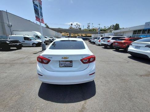 Used 2016 Chevrolet Cruze LT FWD image 7