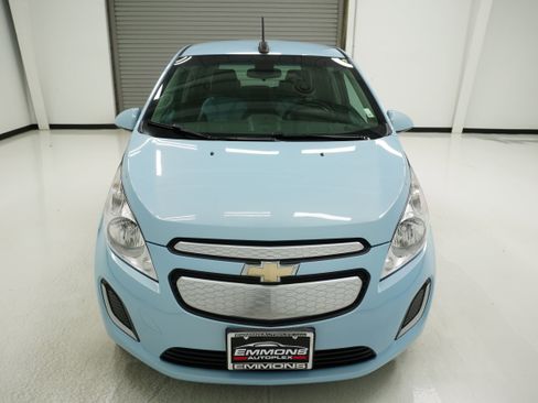 Used 2016 Chevrolet Spark LT image 2