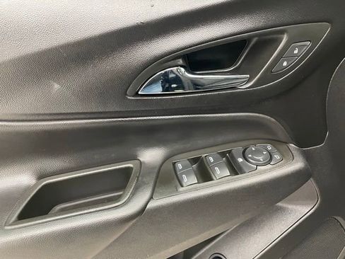 Certified 2024 Chevrolet Equinox LT image 9
