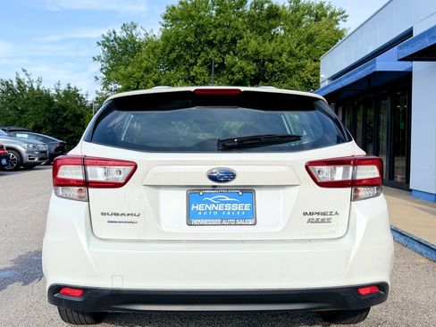 Used 2017 Subaru Impreza 2.0i AWD/4WD image 3