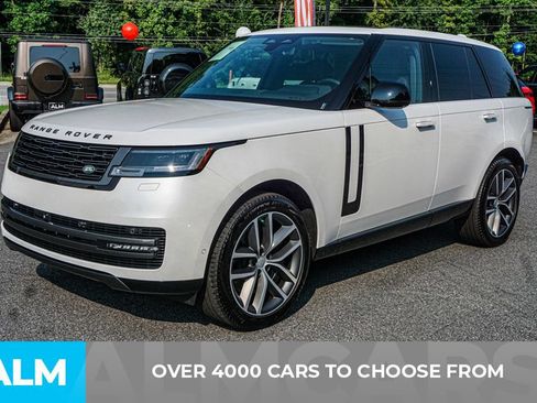 Used 2024 Land Rover Range Rover SE AWD/4WD image 2