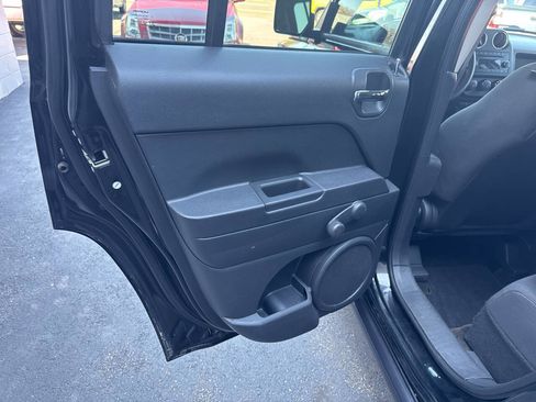 Used 2014 Jeep Patriot Sport w/ Tire & Wheel Group image 17