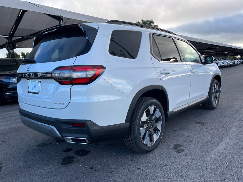 New 2026 Honda Pilot Elite image 3
