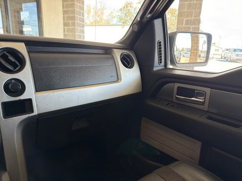 Used 2014 Ford F150 Raptor image 19