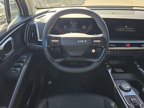 New 2026 Kia Sorento EX w/ EX Premium Package AWD/4WD image 14