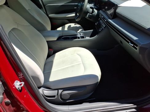 Used 2024 Hyundai Sonata SEL FWD image 6