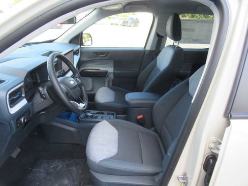 New 2025 Ford Maverick XLT w/ Equipment Group 301A image 9