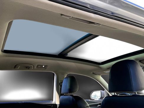 Used 2021 Volkswagen Atlas SEL Premium image 16