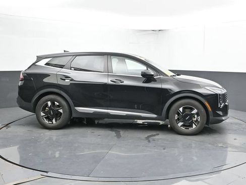 Used 2026 Kia Sportage LX FWD image 4