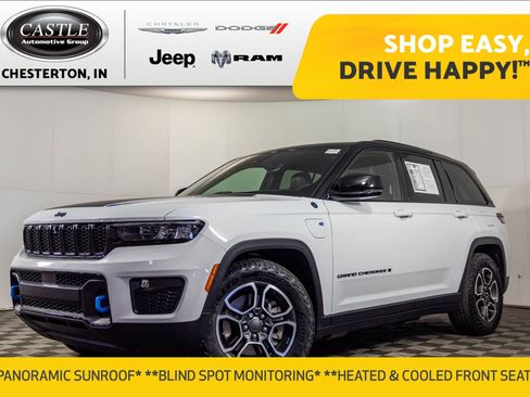 Used 2022 Jeep Grand Cherokee Trailhawk AWD/4WD image 1
