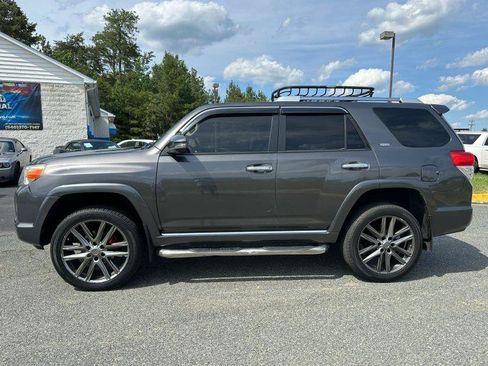 Used 2010 Toyota 4Runner SR5 AWD/4WD image 5