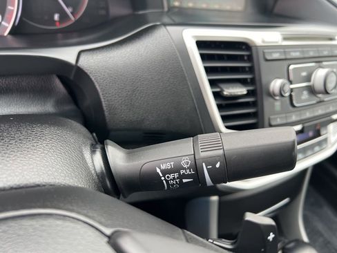 Used 2015 Honda Accord Sport image 12