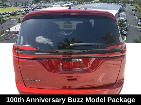 New 2026 Chrysler Pacifica Select FWD image 5