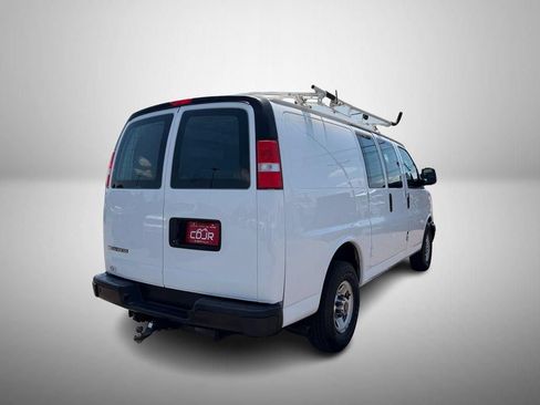Used 2020 Chevrolet Express 2500 w/ Driver Convenience Package RWD image 4