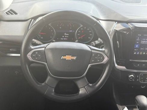 Used 2021 Chevrolet Traverse LT FWD image 21