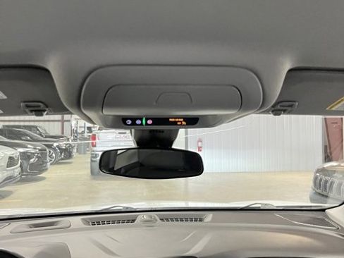 Used 2022 Chevrolet Equinox LT image 26