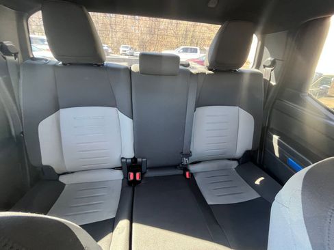 Used 2025 Toyota Tacoma TRD Off-Road image 32