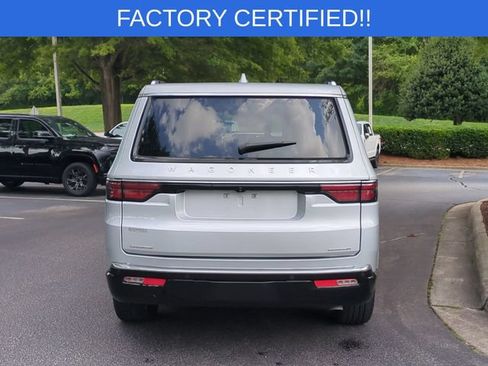 Certified 2022 Jeep Wagoneer Series II AWD/4WD image 4
