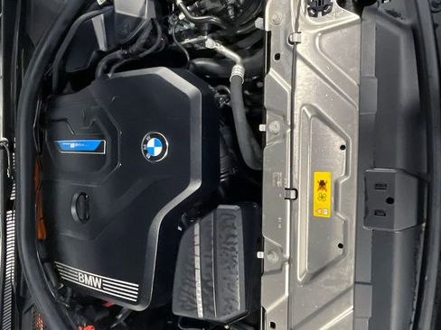 Used 2022 BMW 330e xDrive w/ M Sport Package image 36