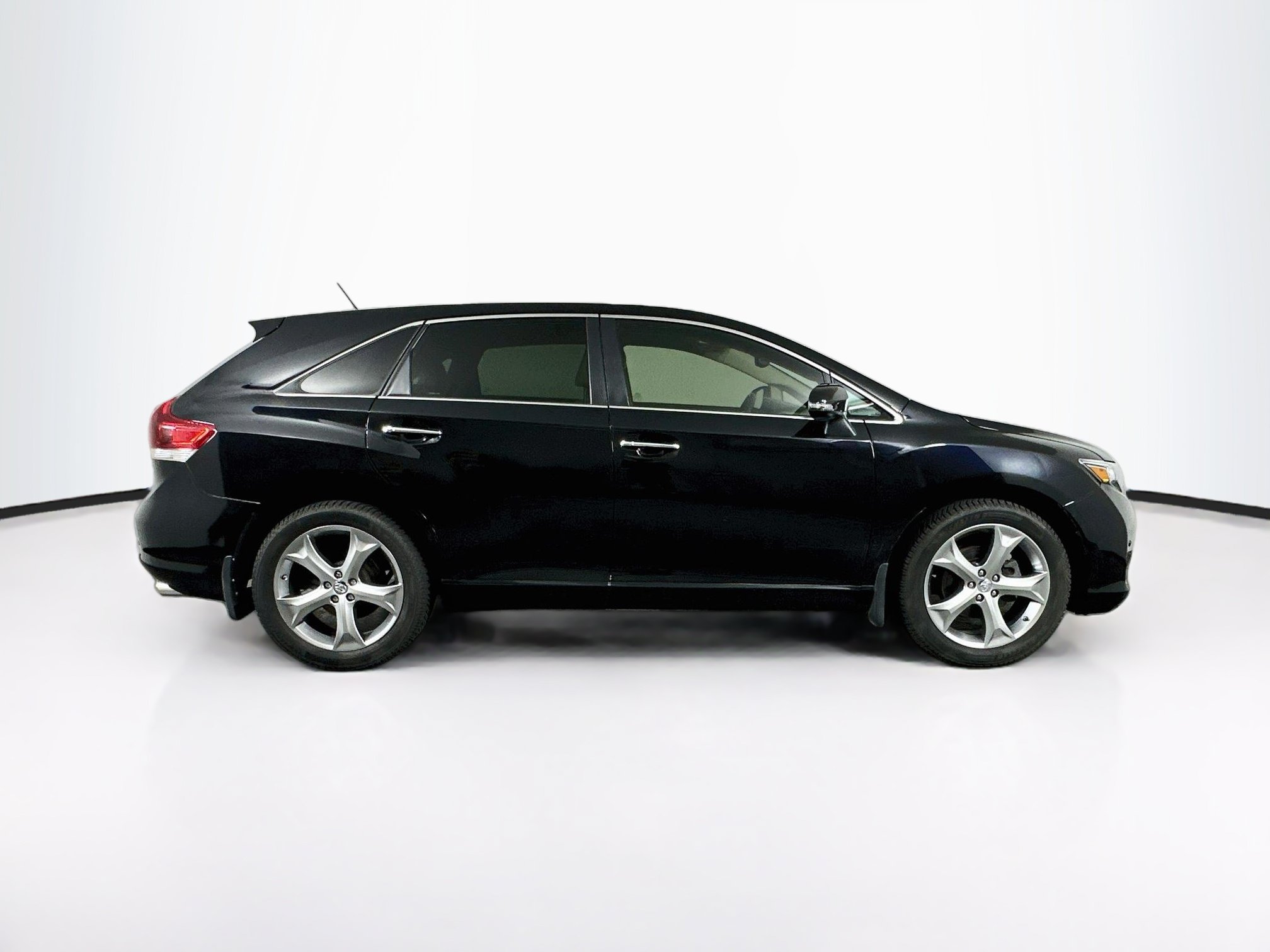 Used 2014 Toyota Venza Limited w/ Tow Prep Package AWD/4WD image 10