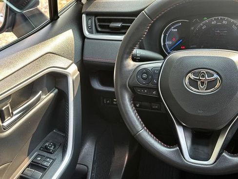 Used 2023 Toyota RAV4 SE w/ Weather & Moonroof Package AWD/4WD image 28