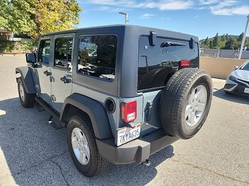 Used 2015 Jeep Wrangler Unlimited Sport w/ Quick Order Package 24S AWD/4WD image 3