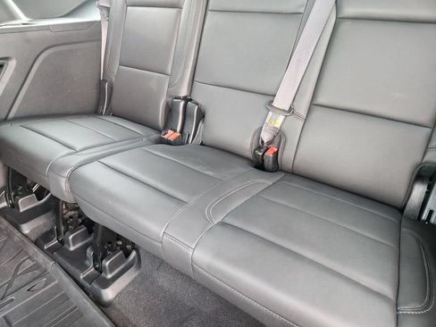 Used 2024 Chevrolet Tahoe Z71 w/ Luxury Package AWD/4WD image 30
