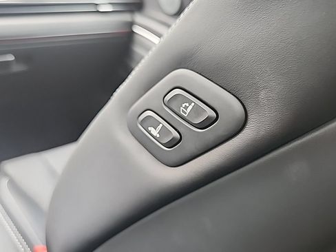 Used 2025 Genesis GV80 3.5T e-SC AWD/4WD image 29