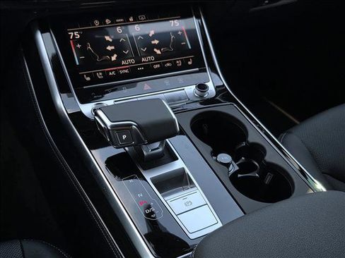 New 2026 Audi Q7 Premium Plus image 24