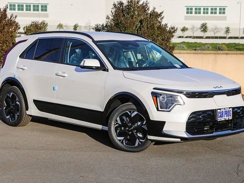 New 2026 Kia Niro Wind FWD image 2