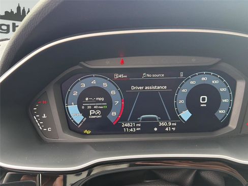 Used 2025 Audi Q3 2.0T Premium image 16