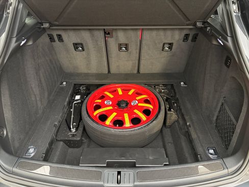 Certified 2023 Porsche Macan GTS AWD/4WD image 31