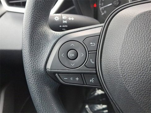 Used 2021 Toyota Corolla LE w/ Carpet Mat Package (TMS) image 22