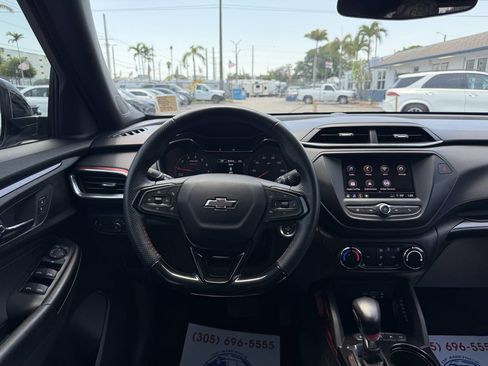 Used 2023 Chevrolet TrailBlazer RS image 30