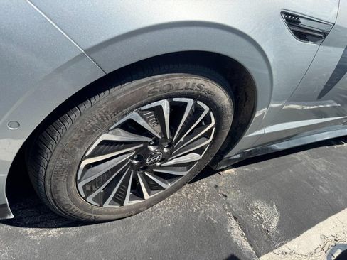 Used 2025 Hyundai Sonata Limited FWD image 4
