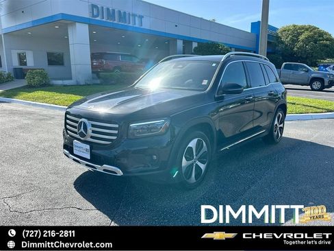 Used 2025 Mercedes-Benz GLB 250 4MATIC image 1