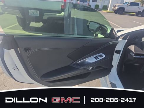 Used 2021 Chevrolet Corvette Stingray Coupe w/ Z51 Performance Package RWD image 13