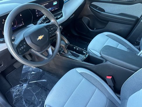 Used 2025 Chevrolet TrailBlazer LT image 11