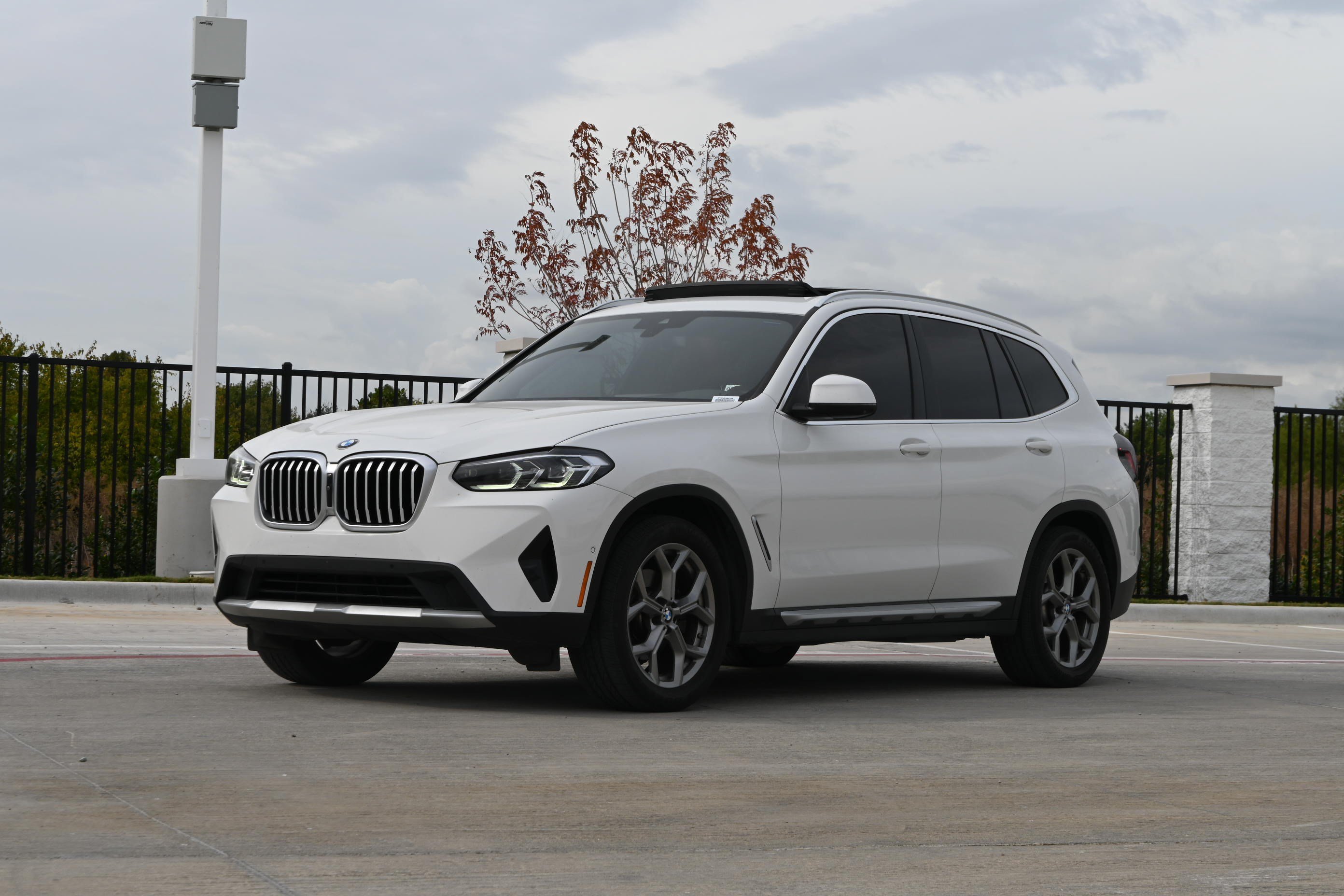 Used 2023 BMW X3 sDrive30i w/ Premium Package RWD image 5