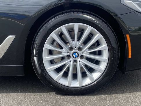 Used 2023 BMW 530i xDrive w/ Convenience Package AWD/4WD image 8