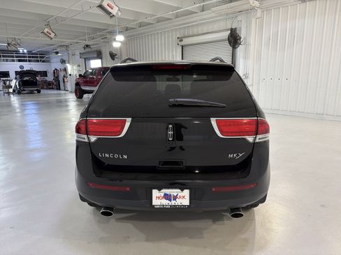 Used 2011 Lincoln MKX 2WD w/ 101A Rapid Spec Order Code image 4
