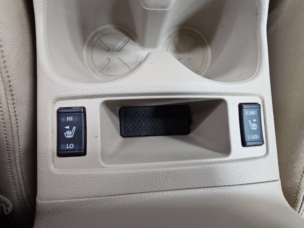 Used 2017 Nissan Rogue SL w/ SL Premium Package FWD image 22