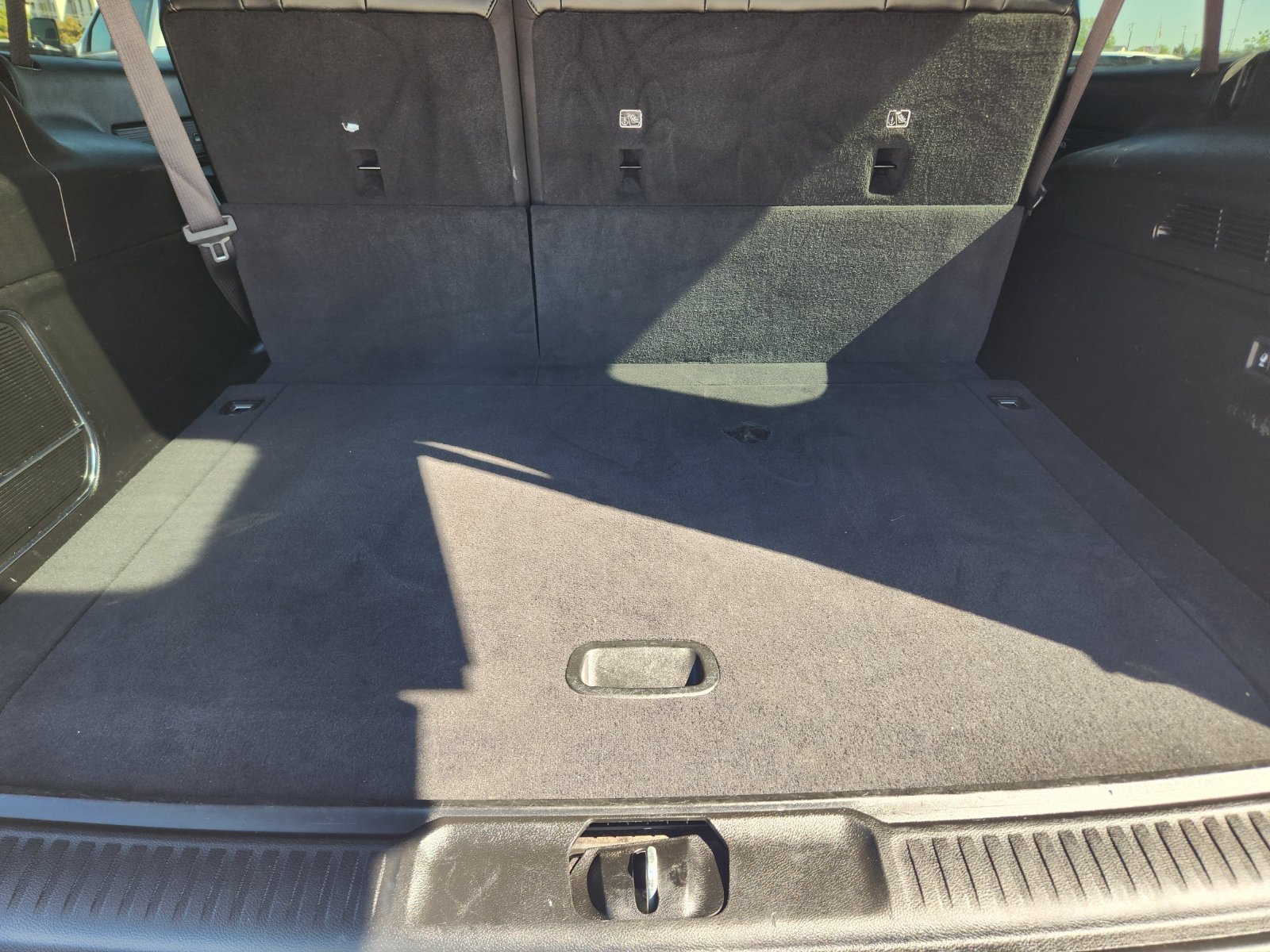 Used 2024 Jeep Wagoneer L Series II w/ Flexible Seating Group RWD image 35