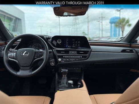 Certified 2025 Lexus ES 350 w/ Premium Package FWD image 13