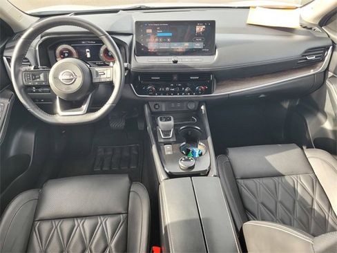 Certified 2024 Nissan Rogue Platinum w/ Platinum Premium Package image 16