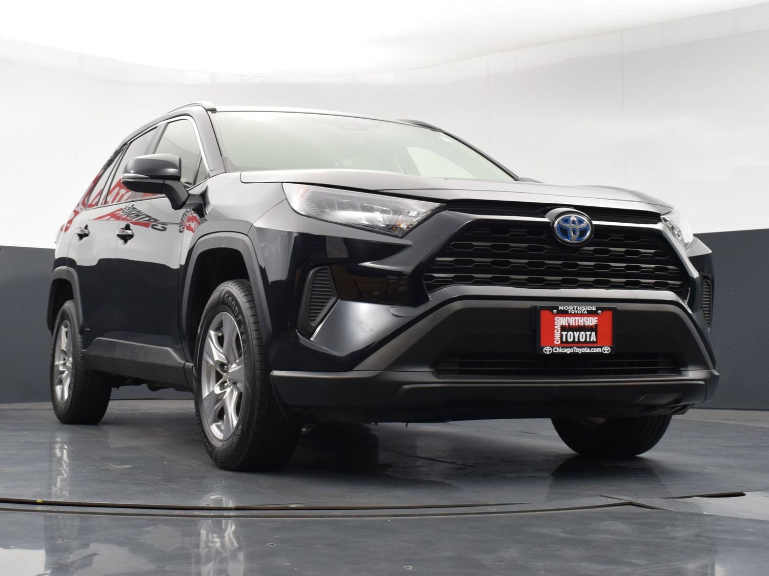 Used 2022 Toyota RAV4 LE AWD/4WD image 29