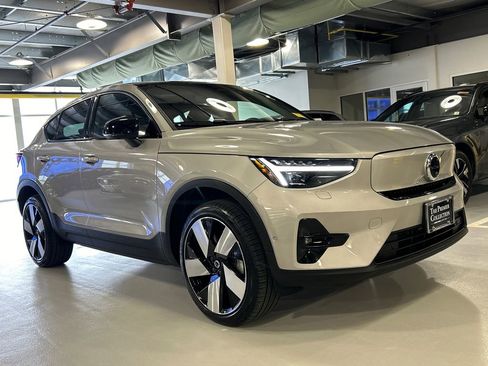 Certified 2023 Volvo C40 P8 Recharge Ultimate AWD/4WD image 1